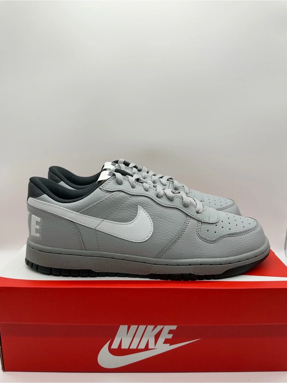 Nike Big Low Smoke Grey 355152-017 Men’s Size 10